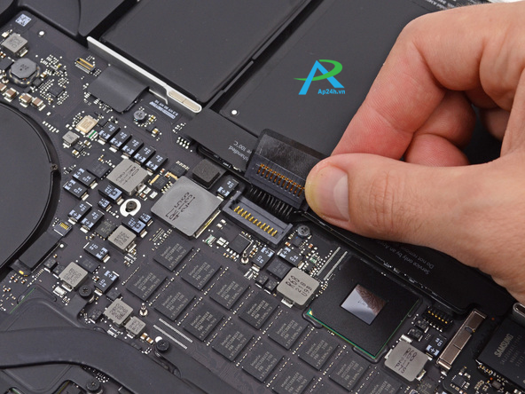 Hướng dẫn thay thế ổ SSD trên Macbook Pro  15" Restina 2014,